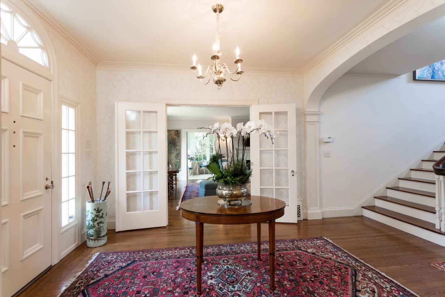 529 W. Poplar Ave. 