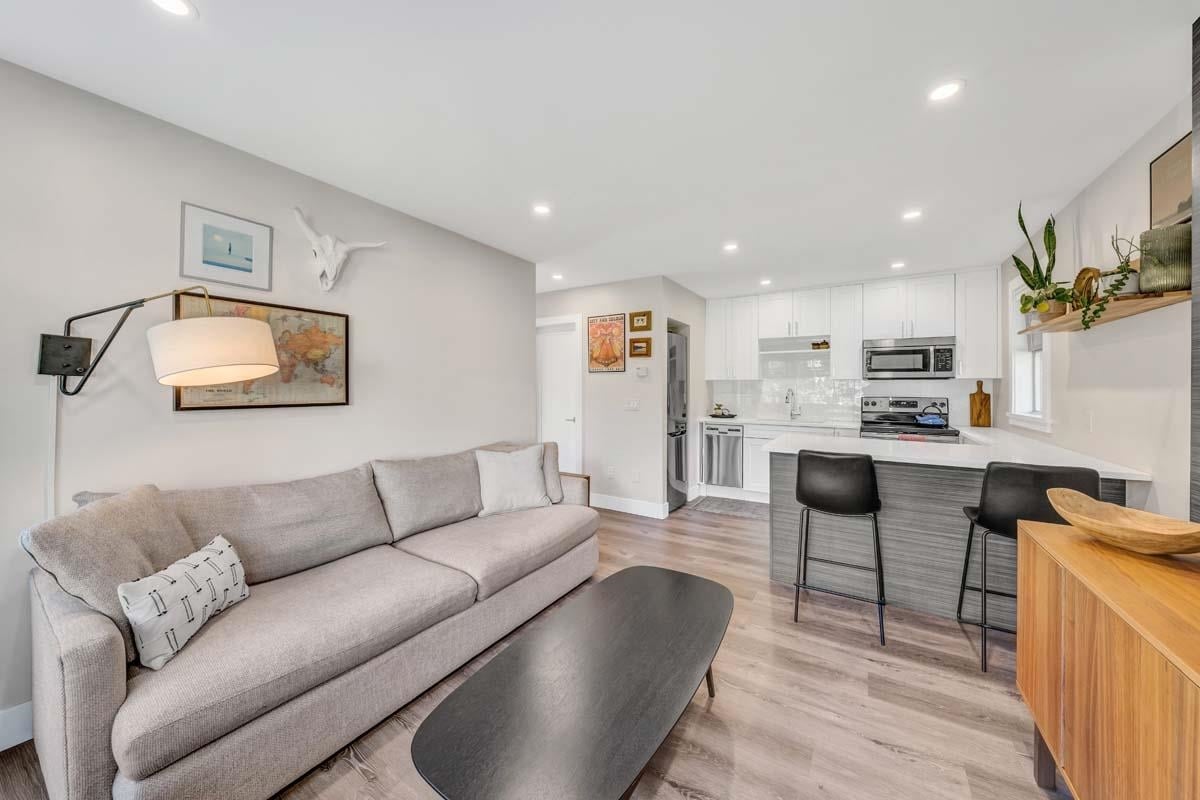 416-235 Keith Road, West Vancouver