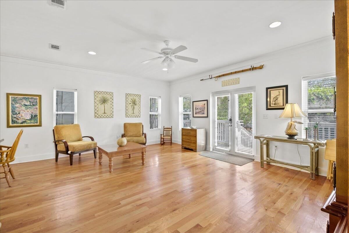 150 Cottage Way # 20