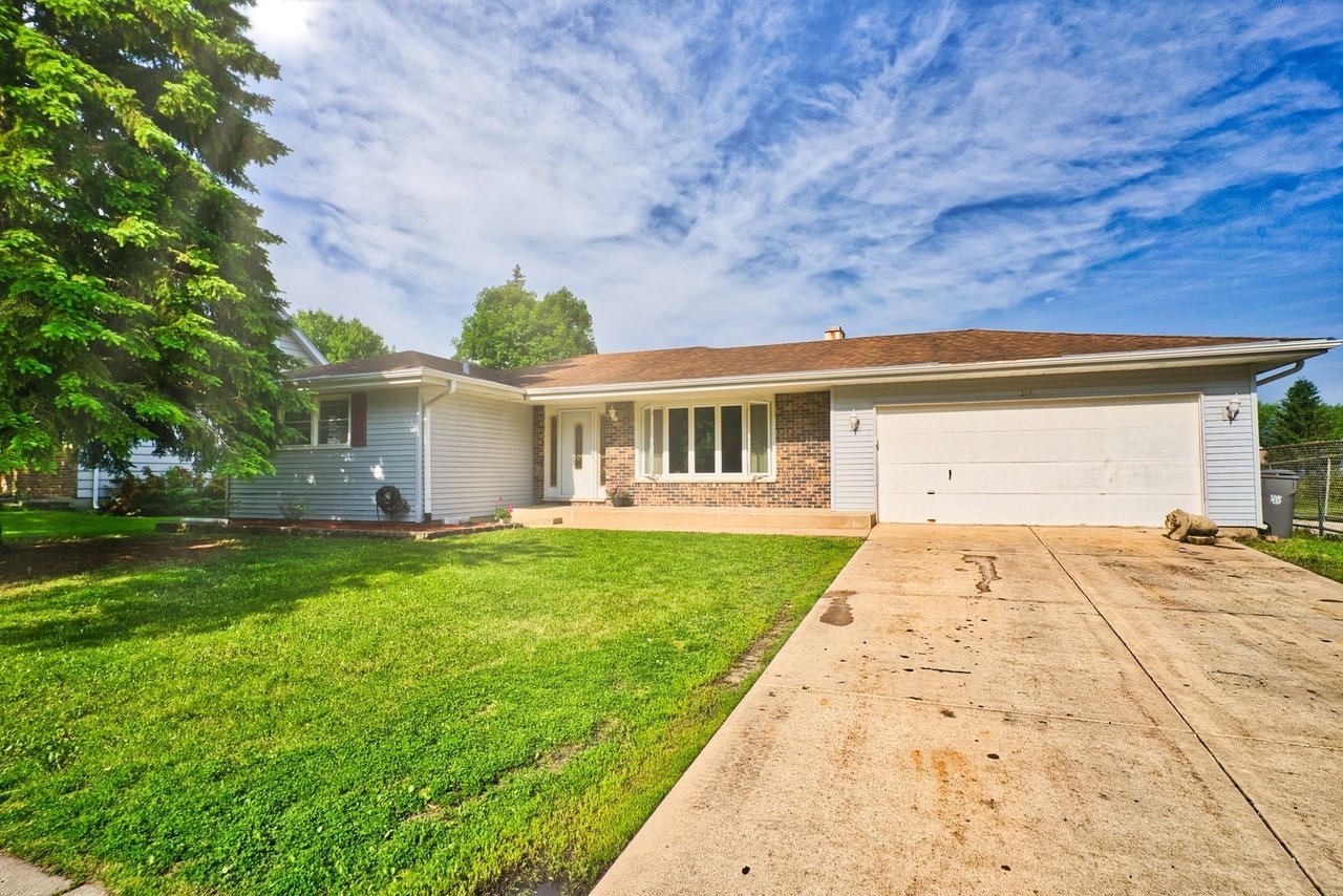 1224 Countryside Dr