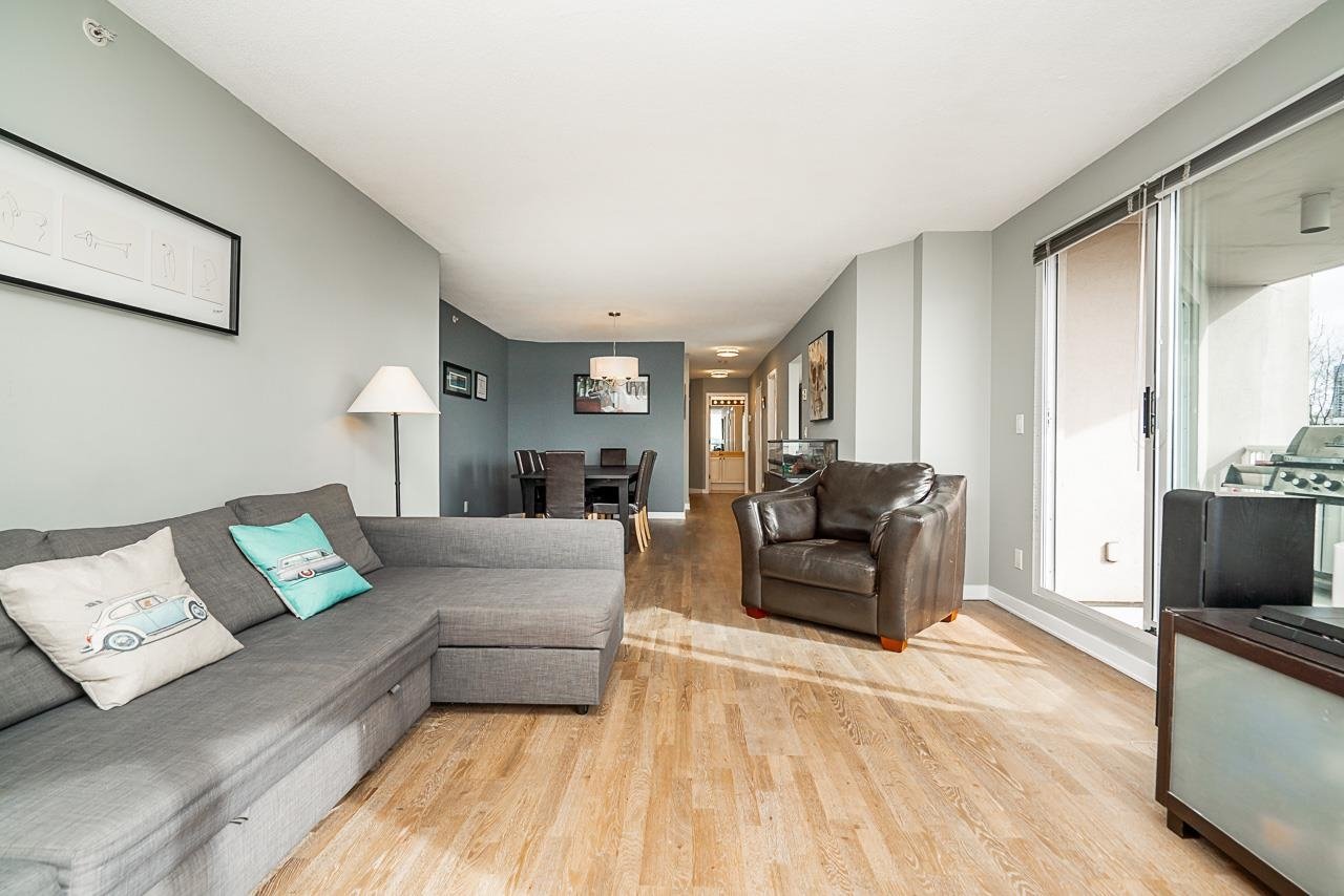 701-1185 Quayside Dr