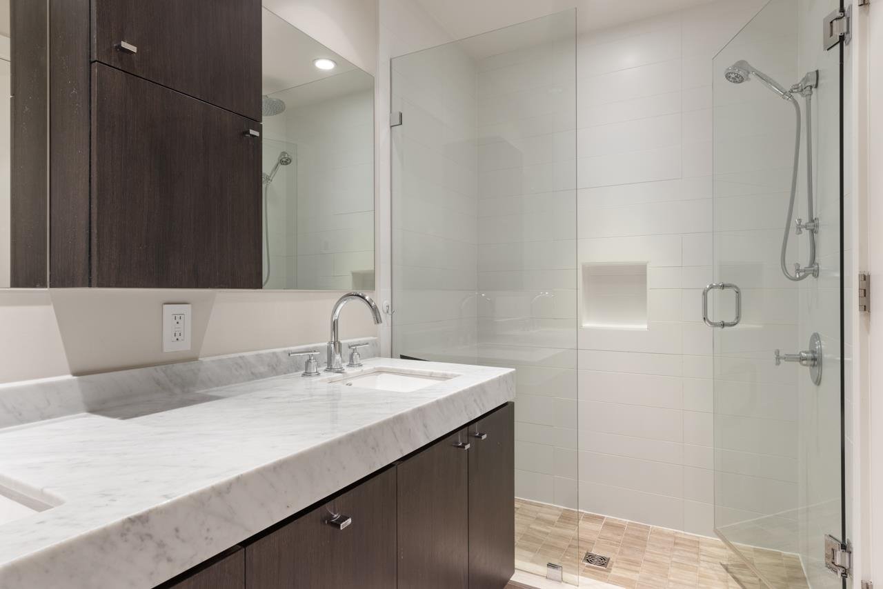 504-866 Arthur Erickson Pl