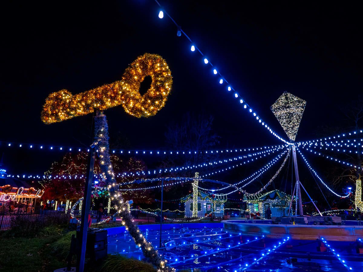 The Magic of Holiday Lights: Best Local Displays