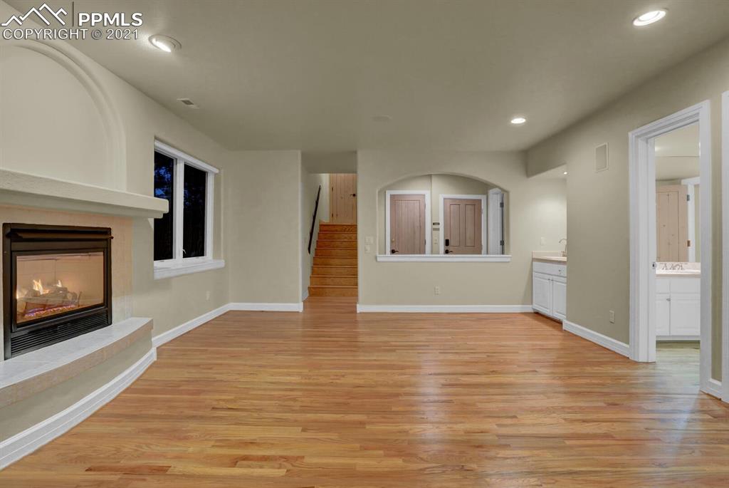 1275 Log Hollow Point