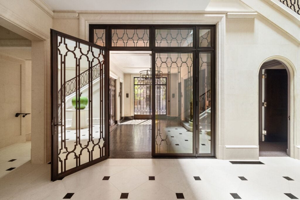 Crown Jewel: A Gilded Age Masterpiece Claims Its Place on the Manhattan Market