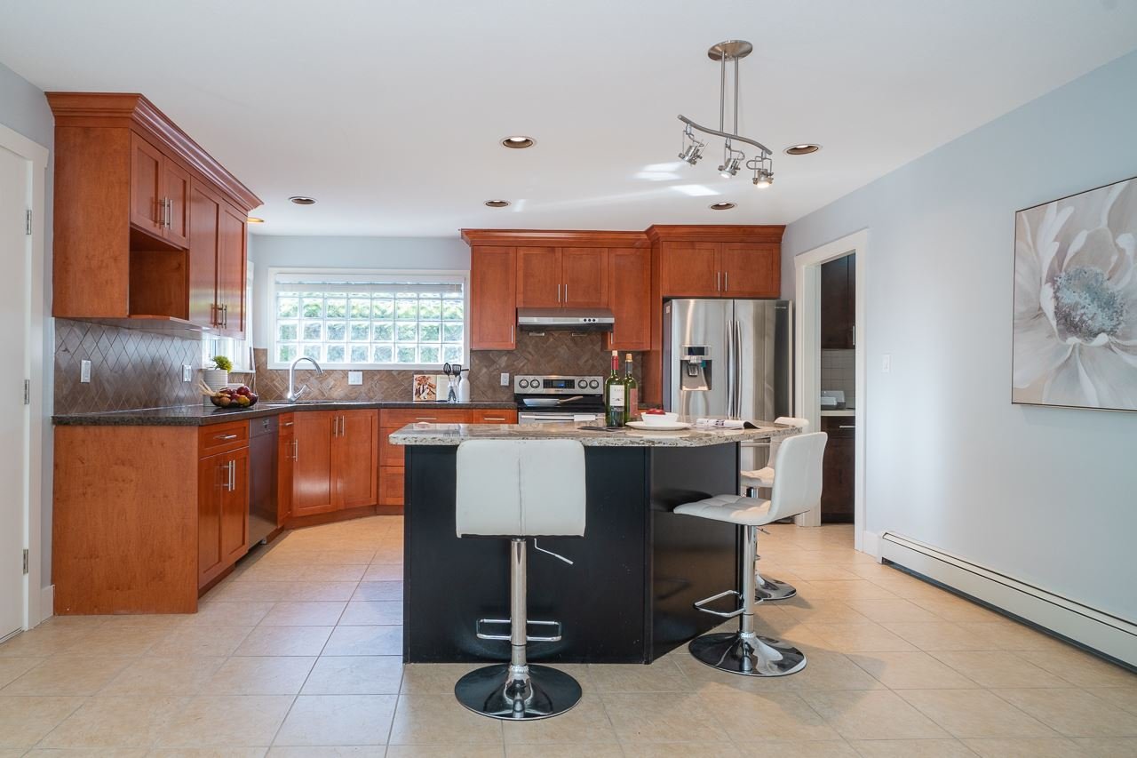 3556 W 38th Ave