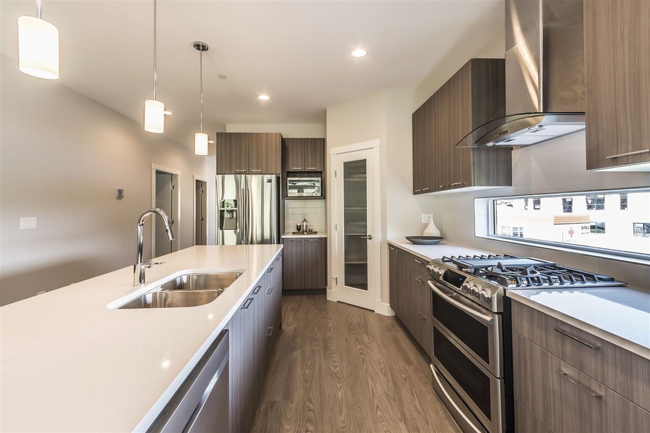 12-8295 Nixon Rd