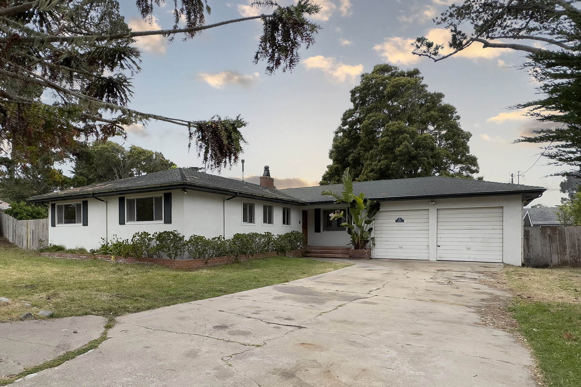 Pebble Beach Abode - 2967 Cormorant Road