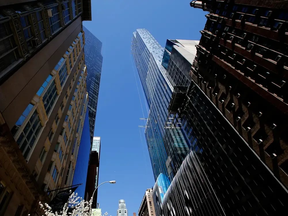 Foreclosures at One of the Most Expensive Buildings in New York Are an Ominous Sign for the Luxury Market