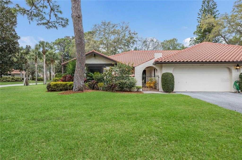 5577 GOLF POINTE DRIVE