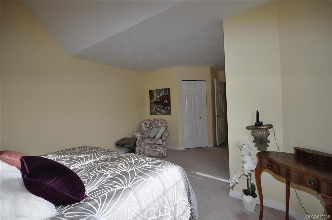 405-1220 Fort St