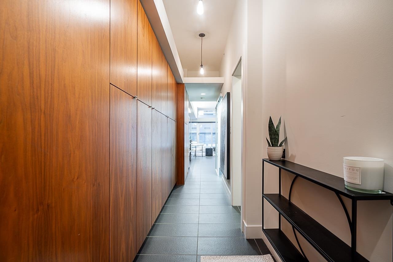 404-33 W Pender Street, Vancouver