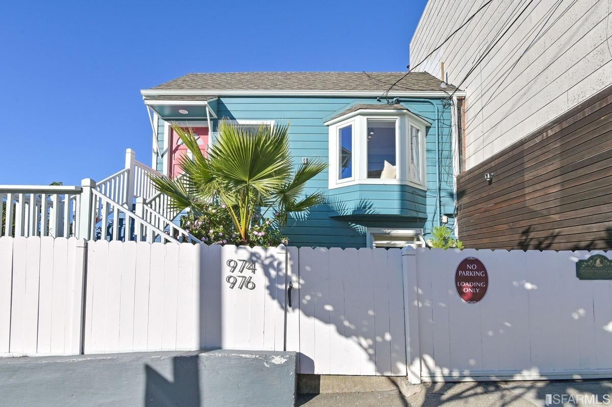 974 Rhode Island St. 