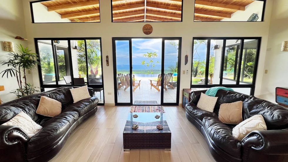 3 bedroom Whitewater Ocean View Home Above Matapalo Beach