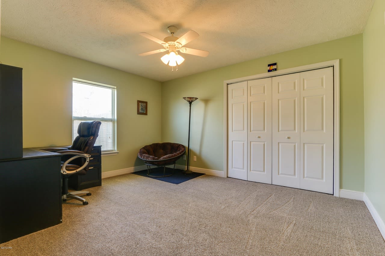 5307 Nicholas Lane
