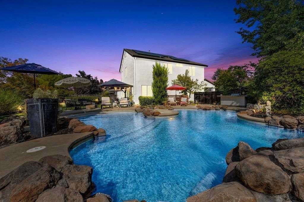 7066 Sinclair Drive