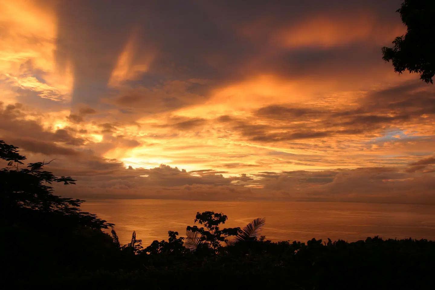  Affordable & Charming 1 bedroom Villa with Pool in gated community, immersed in the rainforest close to Quepos  