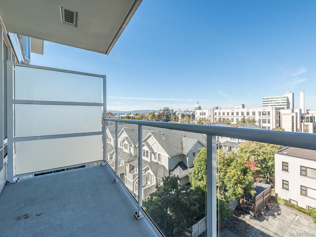 507-646 Michigan St