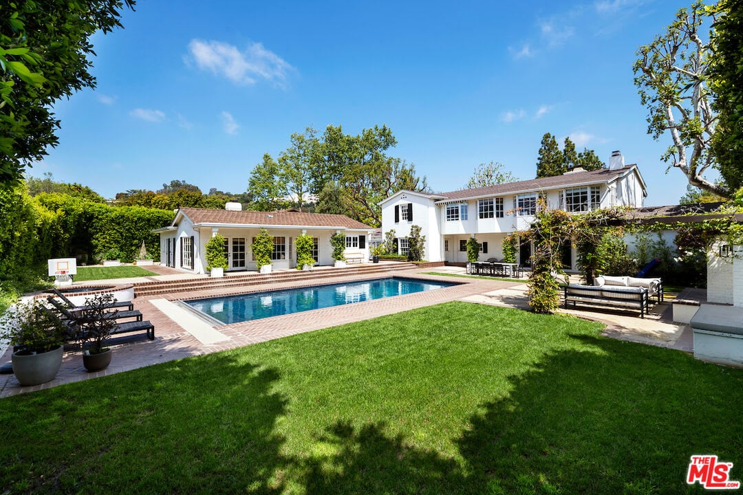 Valley Retreat