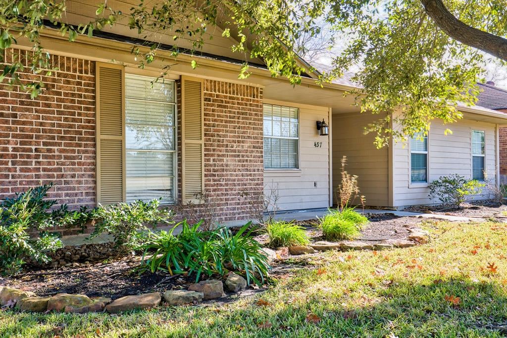 437 N Meinecke St Bellville, Tx 77418