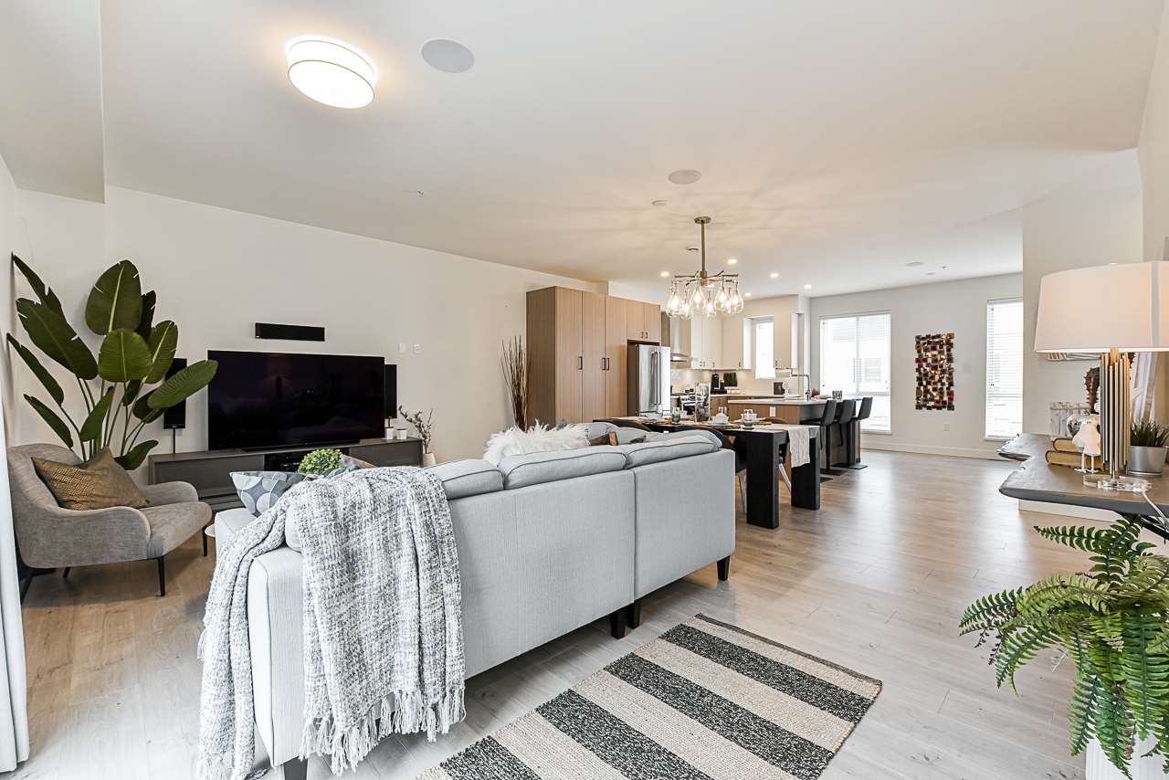 128-7947 209 St