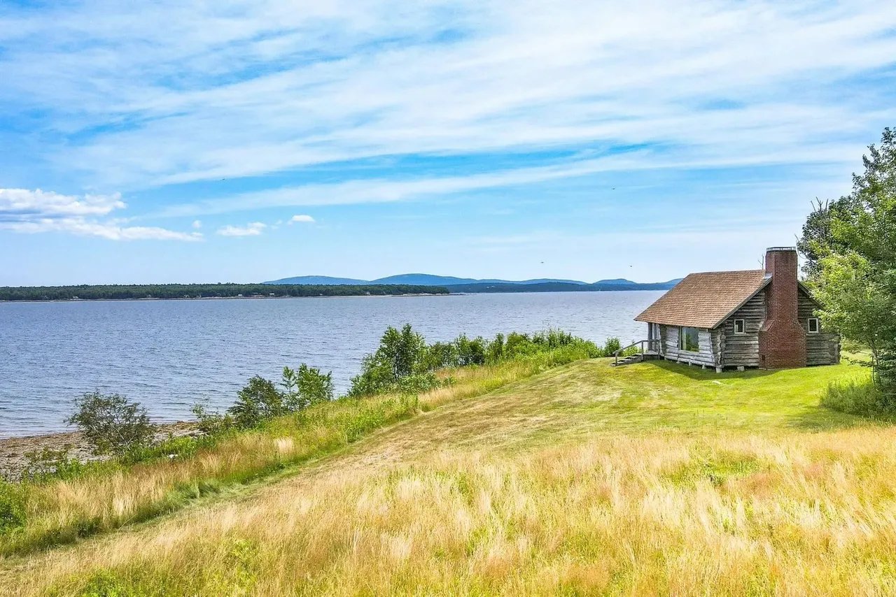 New Listing: 1512 Newbury Neck Road, Surry, ME 04684 – $900,000