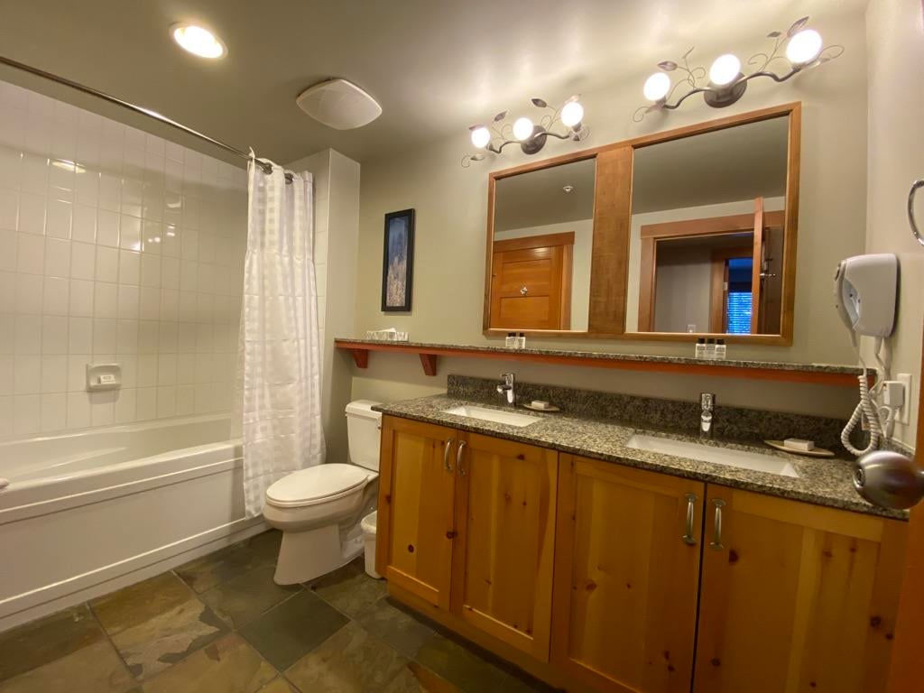 432C-2036 London Ln