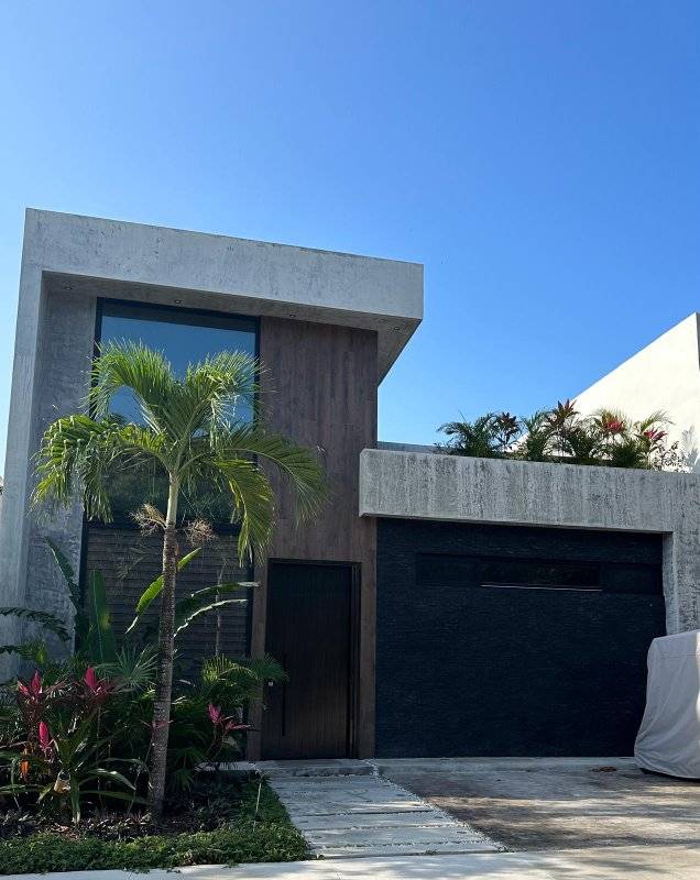 Great Home in Country Club Mexico Caribbean Riviera Maya Property For Sale