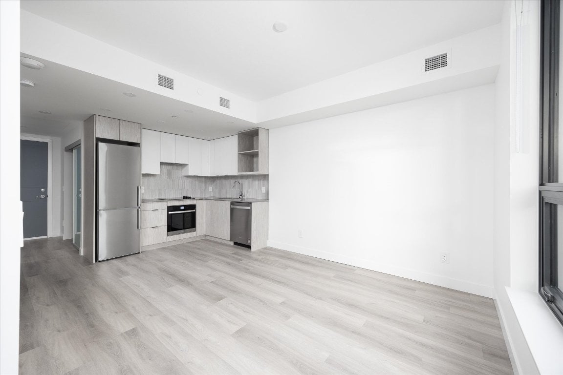 1403-1488 Bertram St