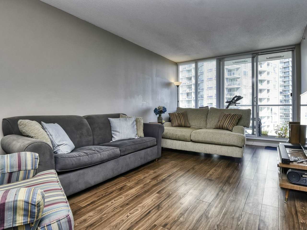 2403-9981 Whalley Boulevard, Surrey
