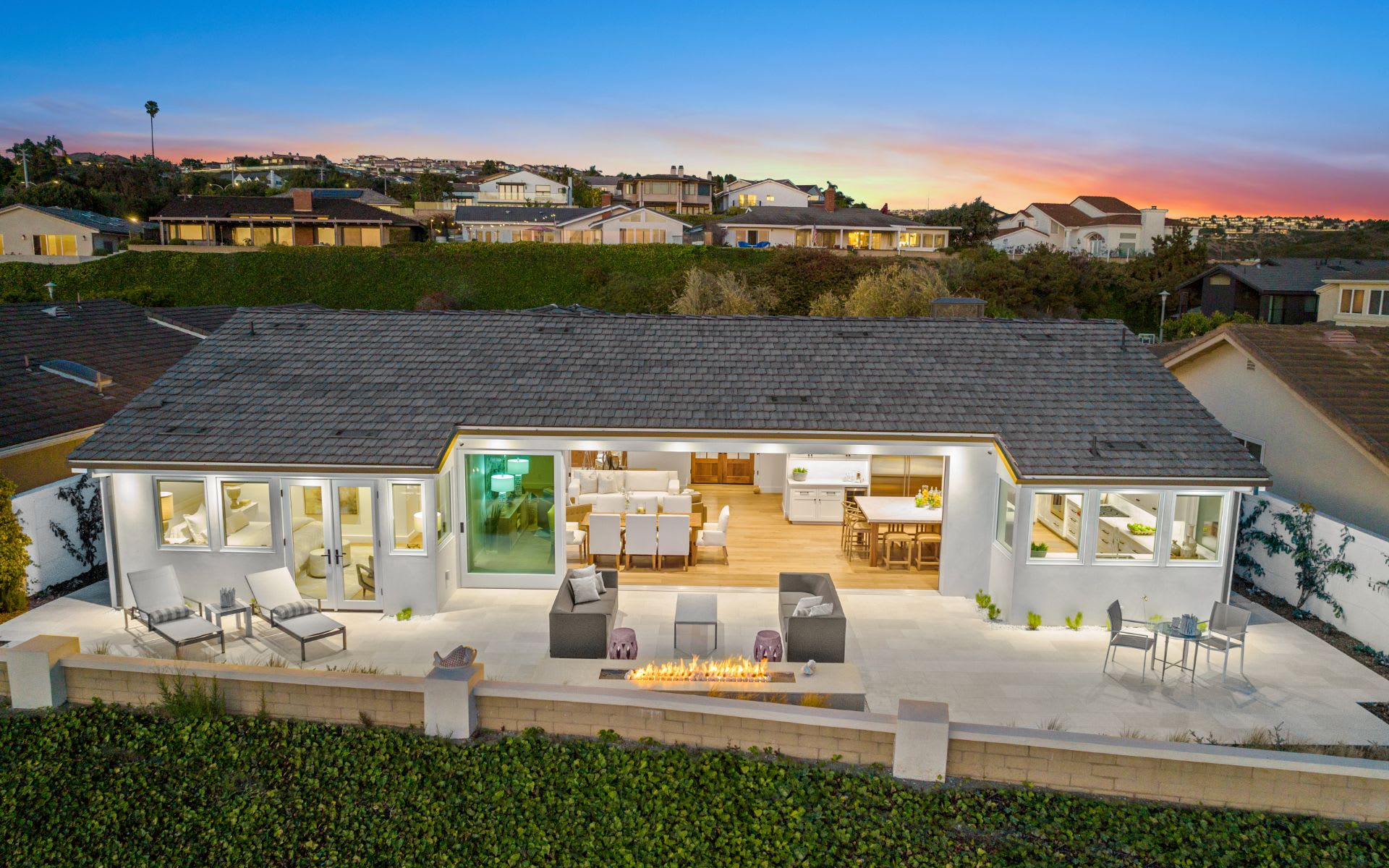 1627 Harbor Crest Circle
