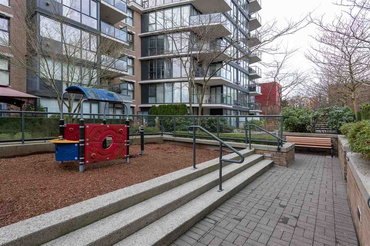 1302-1483 W 7th Ave