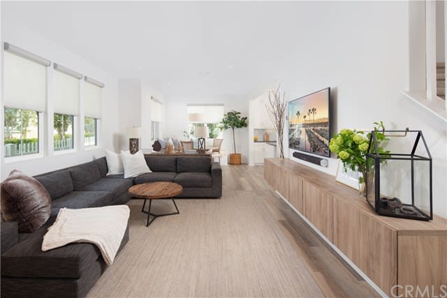 36 Marisol St