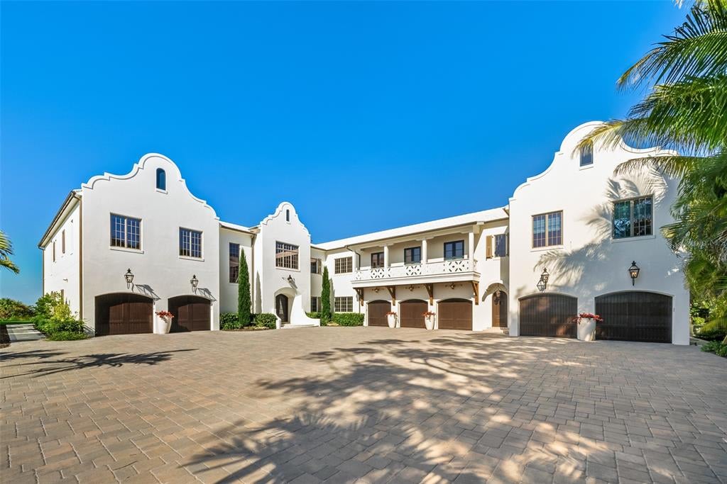 100 Beach Ave, Anna Maria