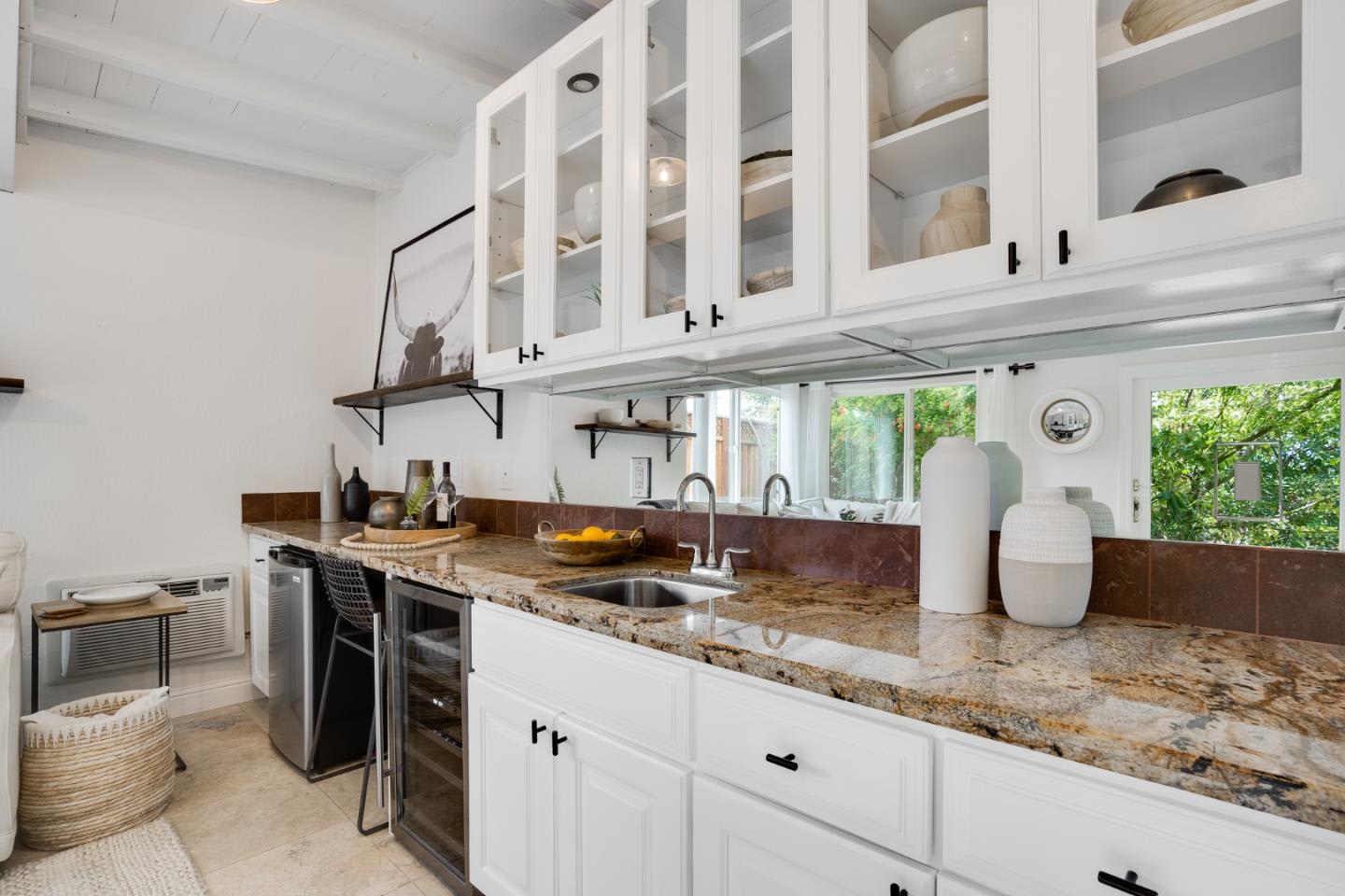 15720 Loma Vista Ave, Los Gatos, CA 95032-3637