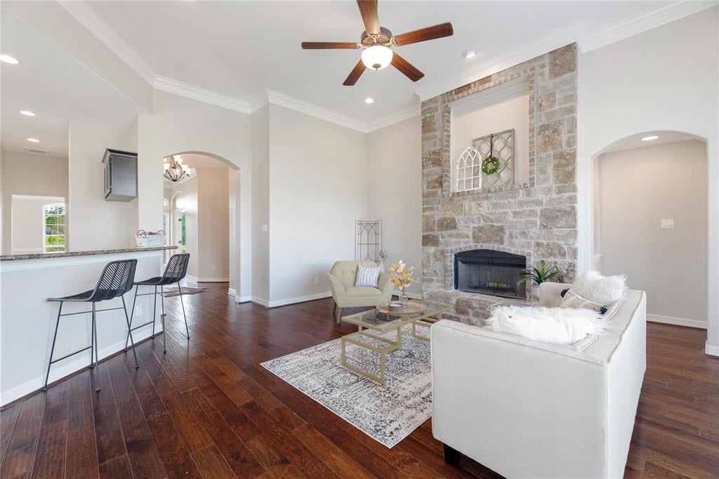 3252 Rolling Valley Ln