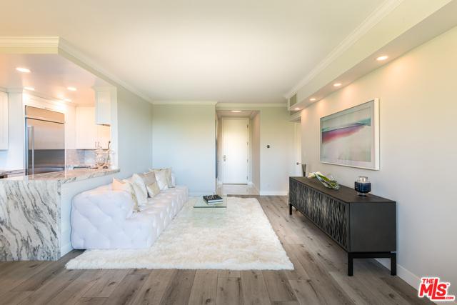 Luxury Smart Condo in the Heart of West Hollywood