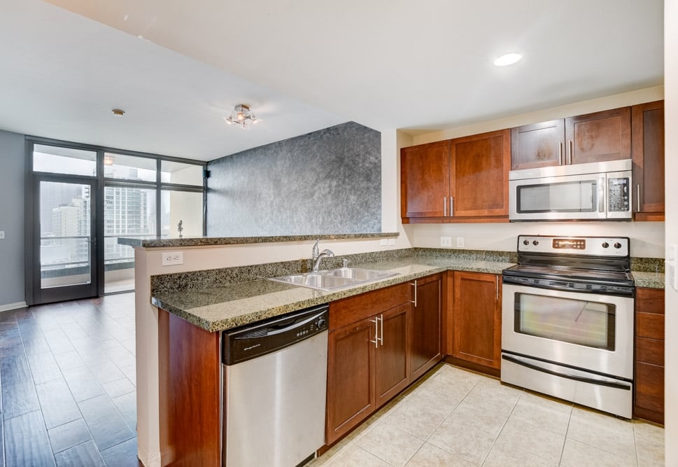 253 Tenth Ave, #1303