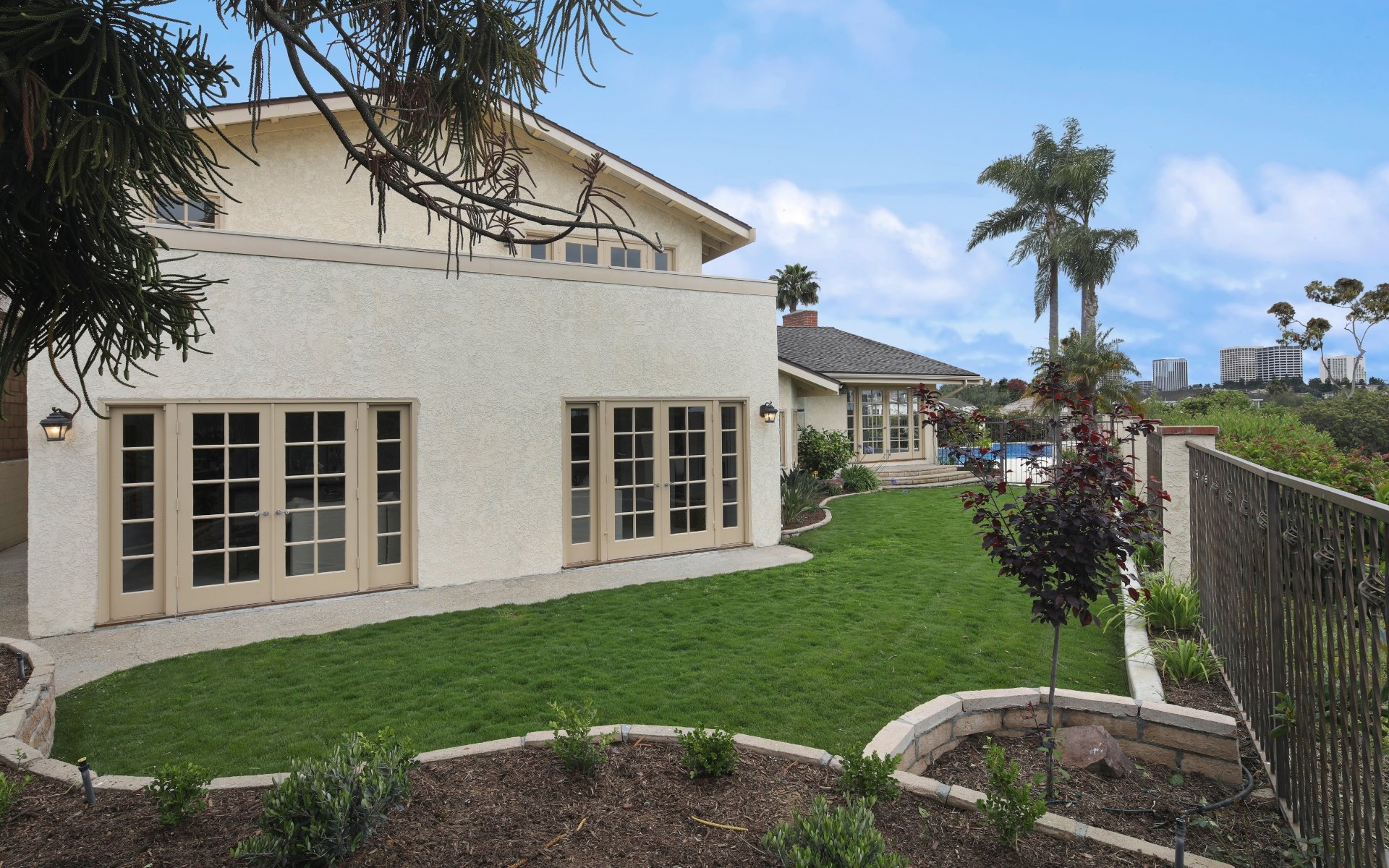 2201 Alta Vista Dr