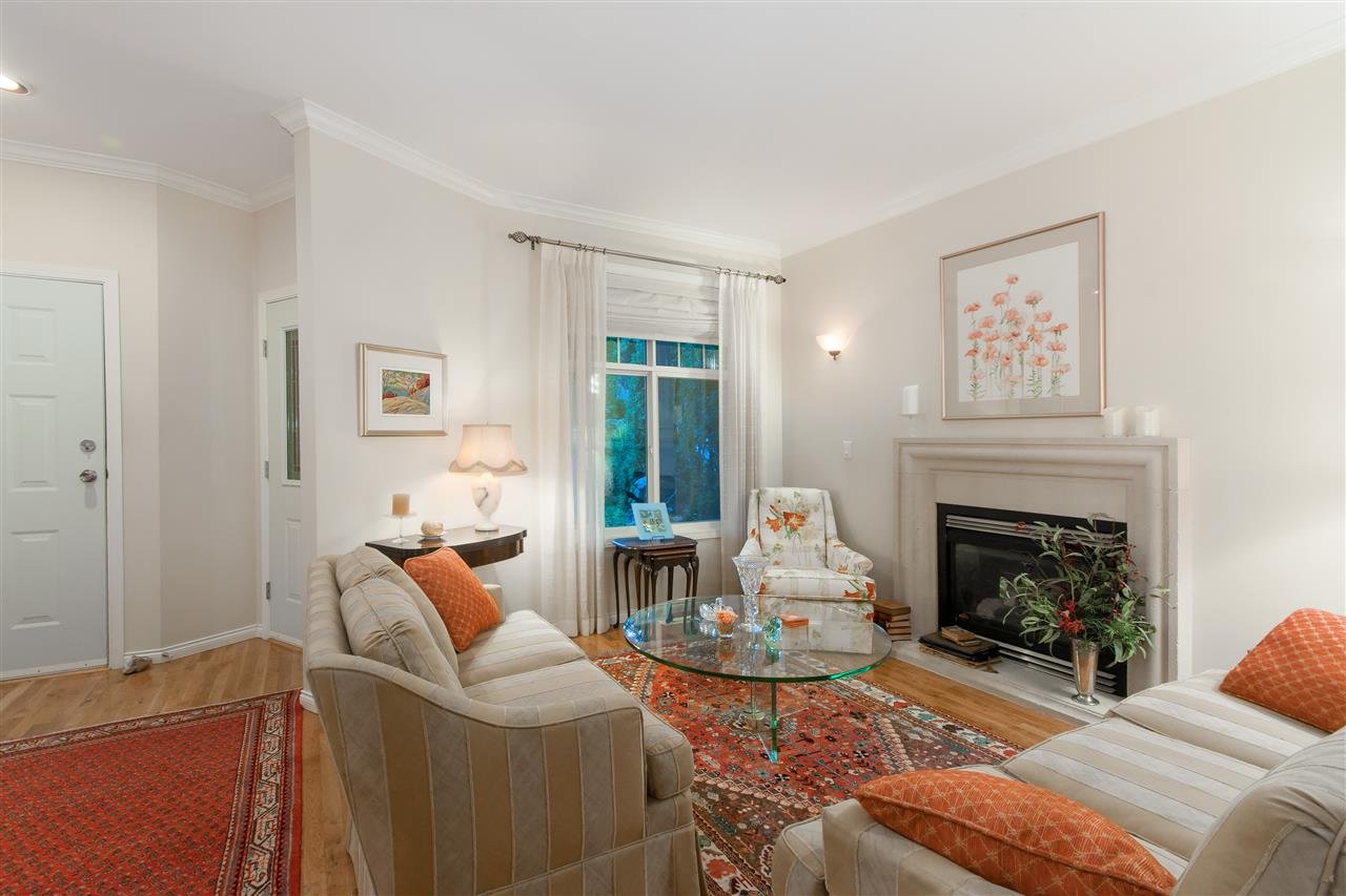 B 25 Glenmore Dr