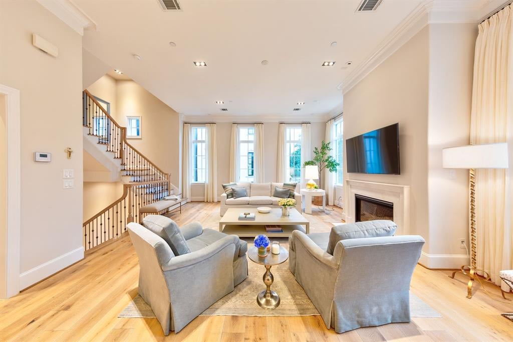 1254 Wood Hollow Dr