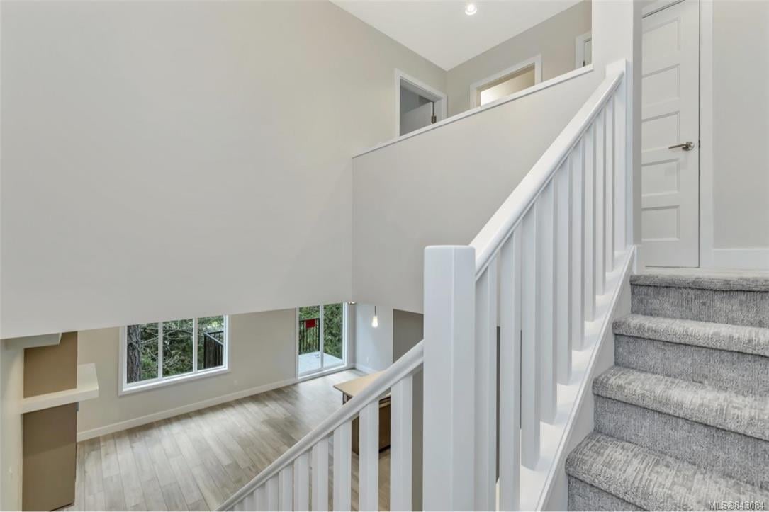 925 Echo Valley Pl, Langford