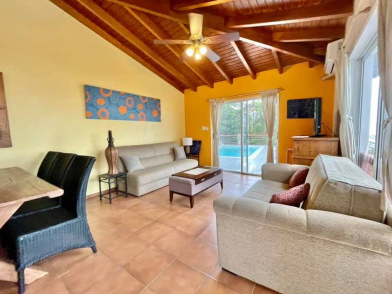 587 Lambert Beach Villa 3 Bed