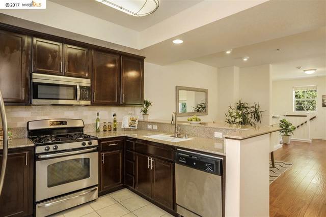 6230 Boulder Ln, Oakland, CA 94605