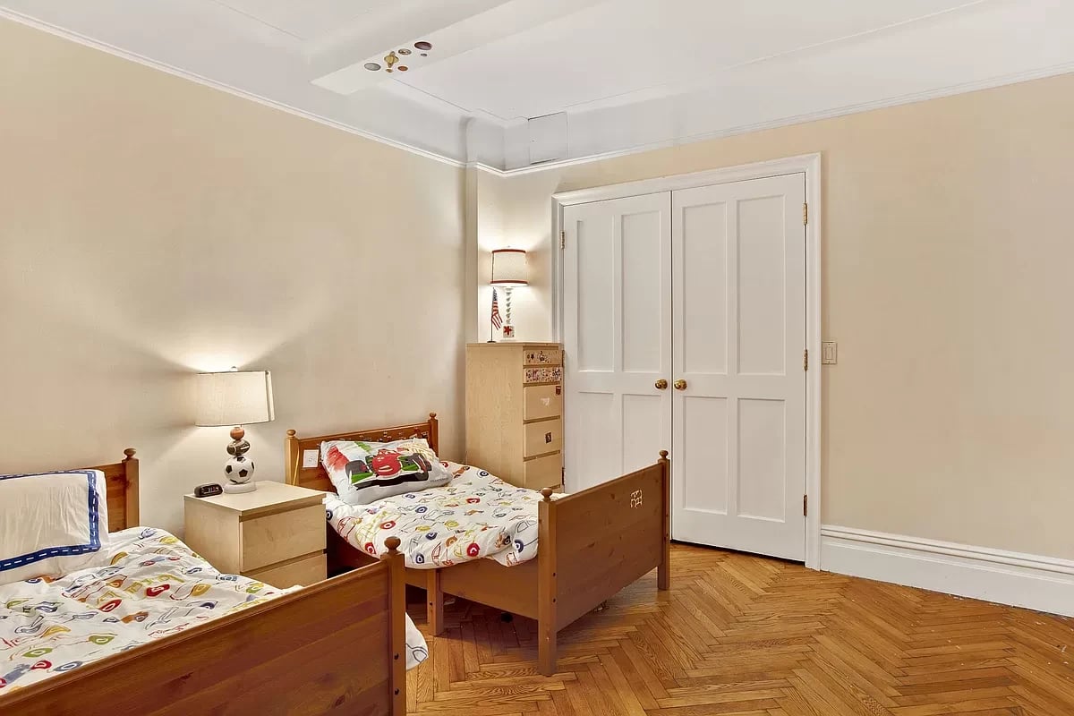 127 West 79th Street Unit: 2A