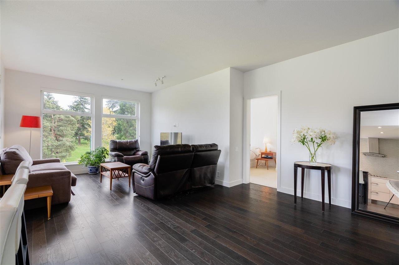 509-4867 Cambie St