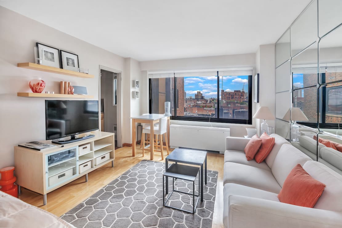 201 West 21st Street - 8A