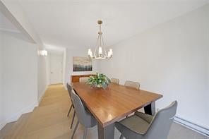 1021 St. Charles St, Victoria