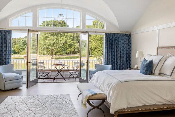 Weston - The Trend for New Luxury Contemporary Homes