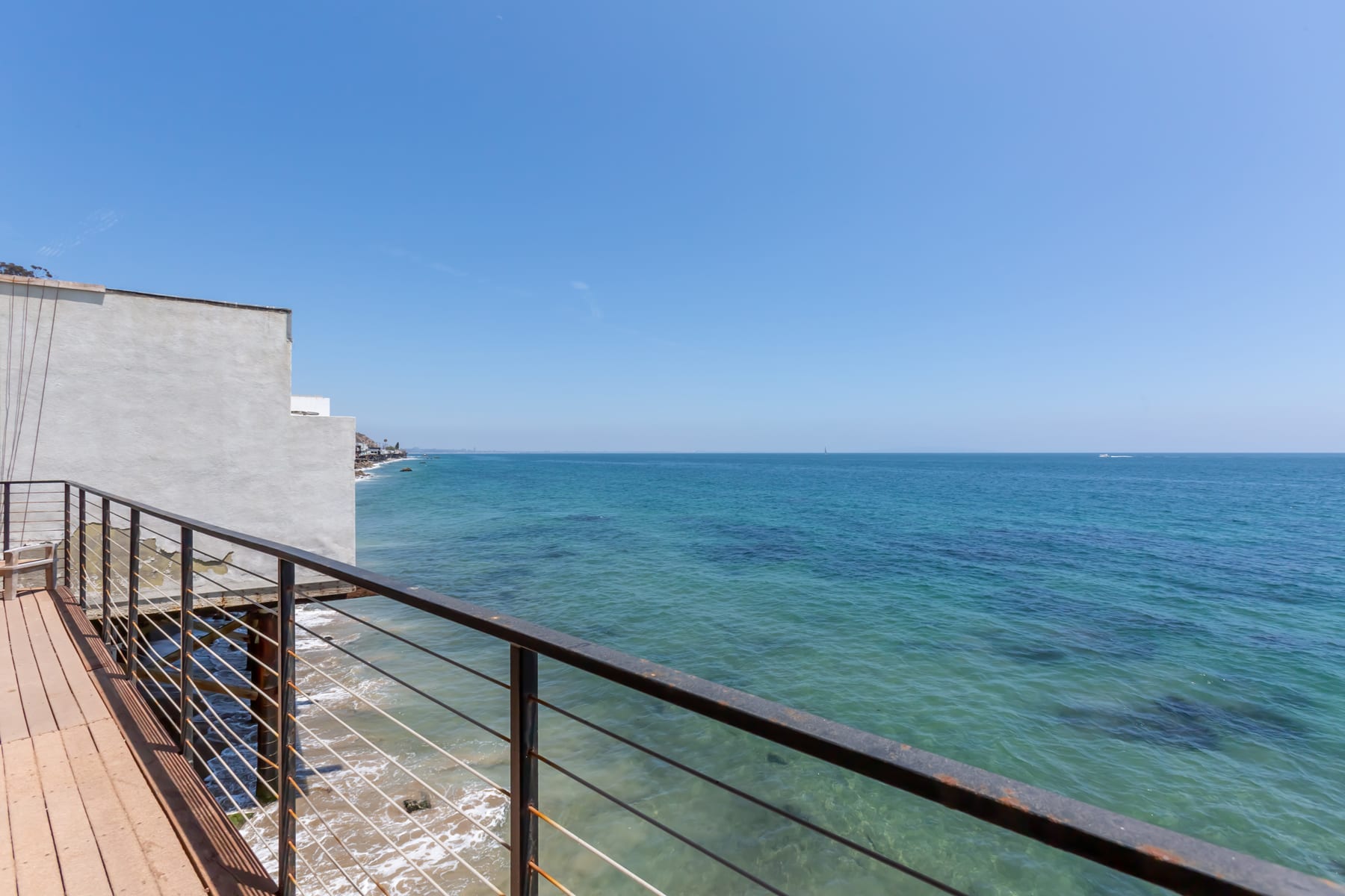 Casa del Mar by Oraklus